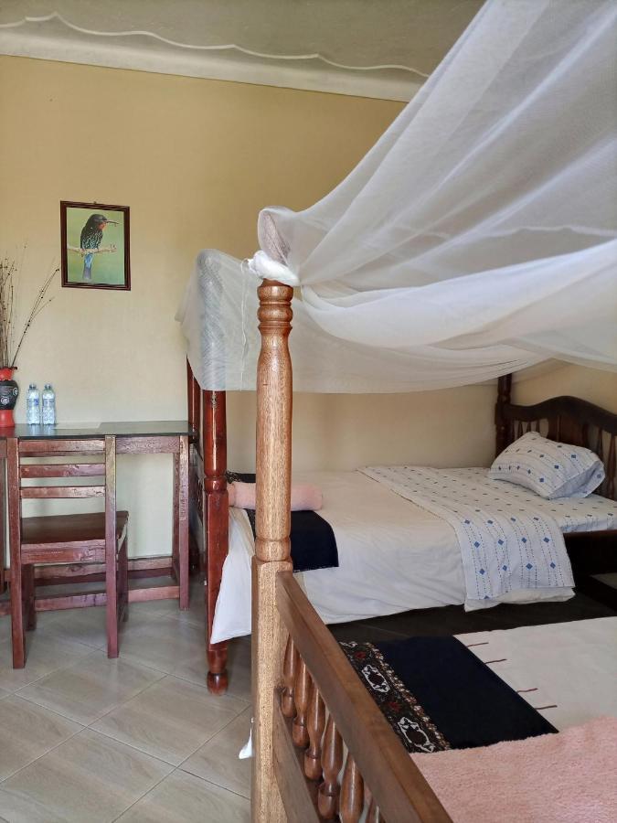 Pross Residence Masindi Luaran gambar